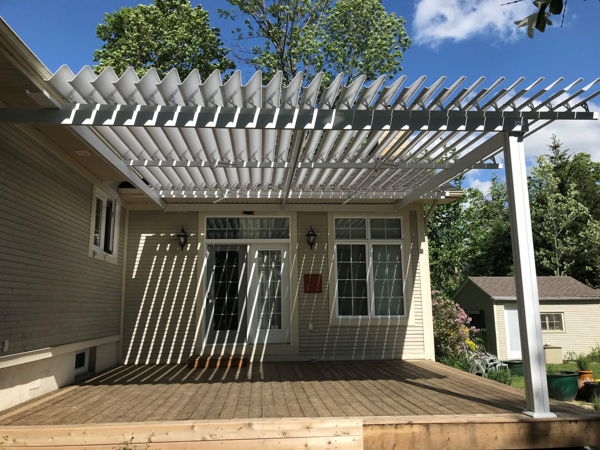 sunlouvre-pergolas-adjustable-roof-2033