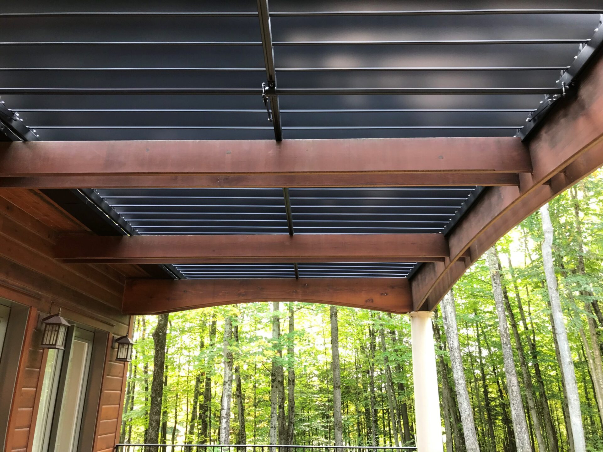 sunlouvre-pergolas-louvers-wood-structure-4502-1