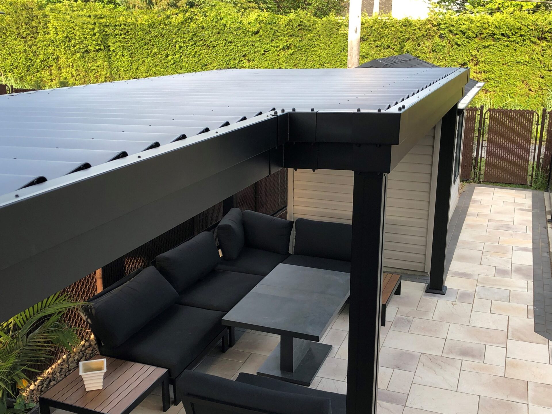 sunlouvre-pergolas-special project-angles-5034