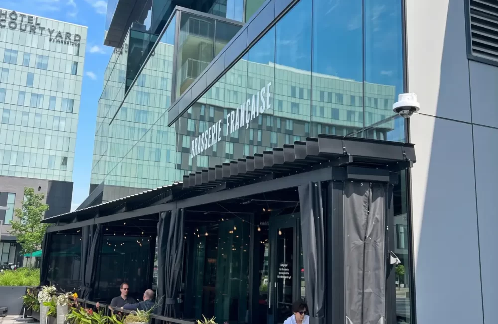 Chez Lionel Brossard — pergola à Brossard