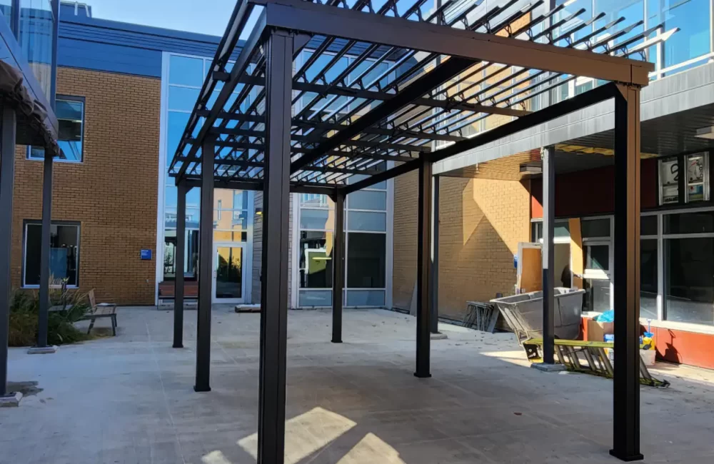 CHSLD De Chauffailles — pergola in Rivière-du-Loup