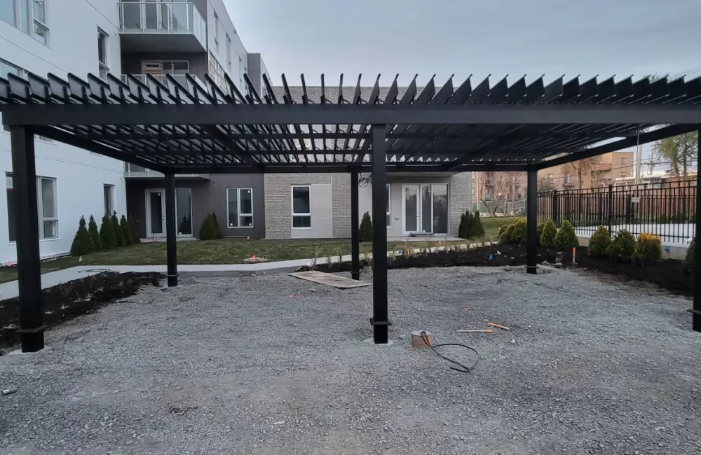 Tour Curé Labelle — pergola à Laval