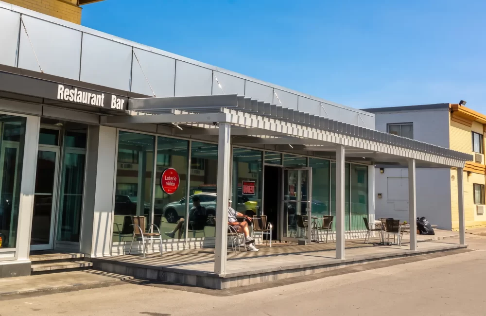 Hotel New Star — pergola à Saint-Léonard