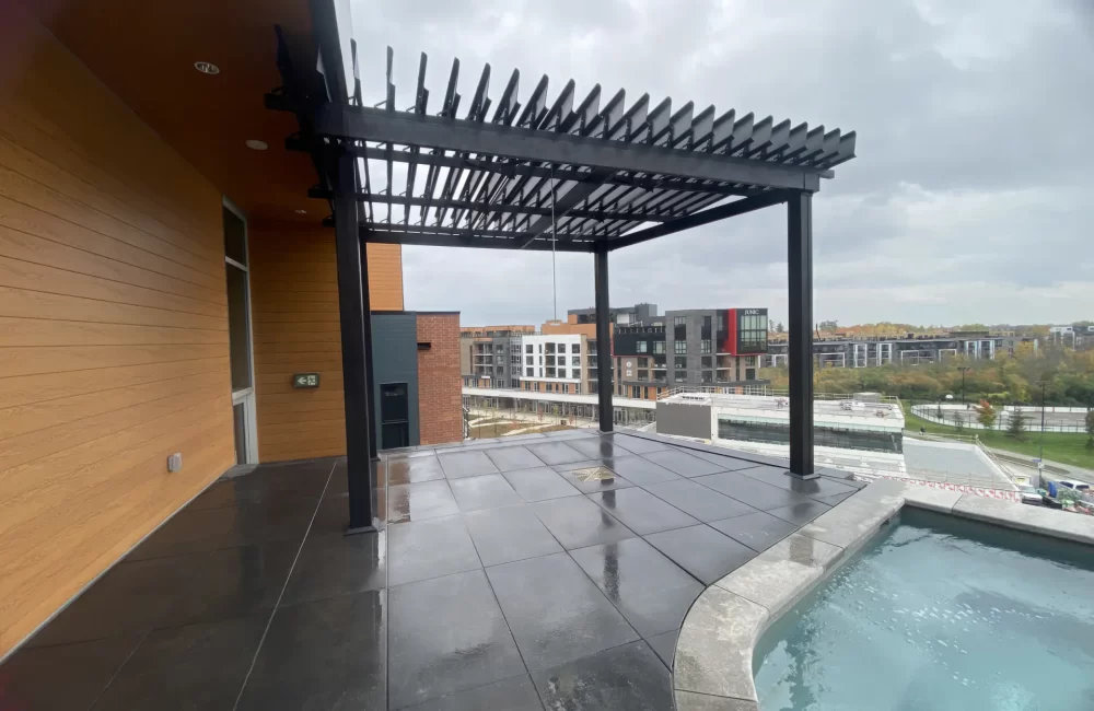 Huma Spa — pergola in Gatineau