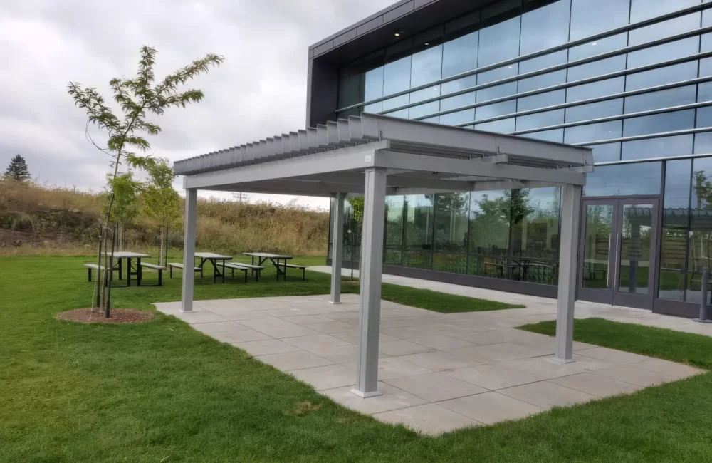 ISAAC Instruments — pergola à Saint-Bruno-de-Montarville