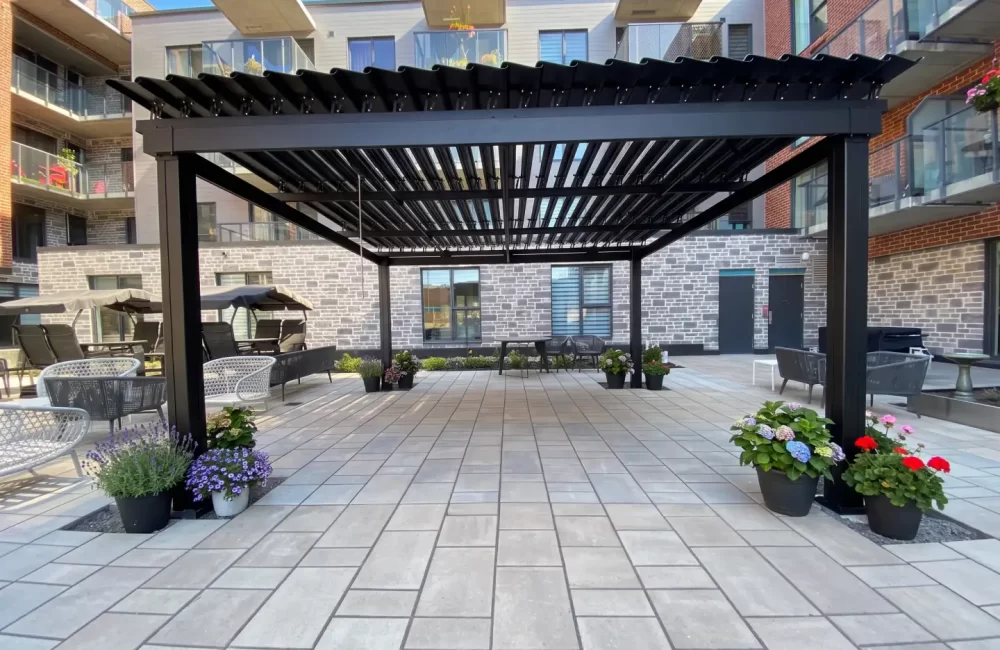 Jazz Condos — pergola à Saint-Bruno-de-Montarville