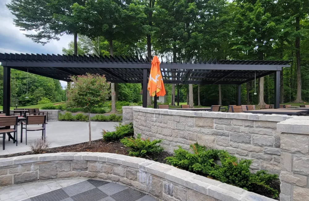 Club de golf Le Blainvillier — pergola à Blainville