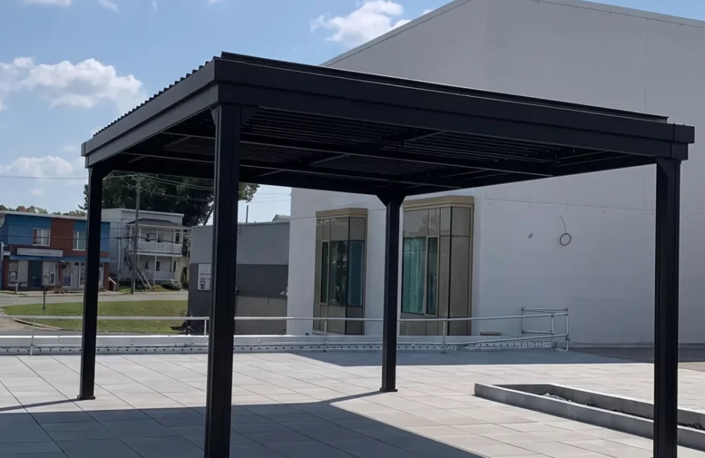 Maison des aînés et alternative — pergola in Trois-Rivières