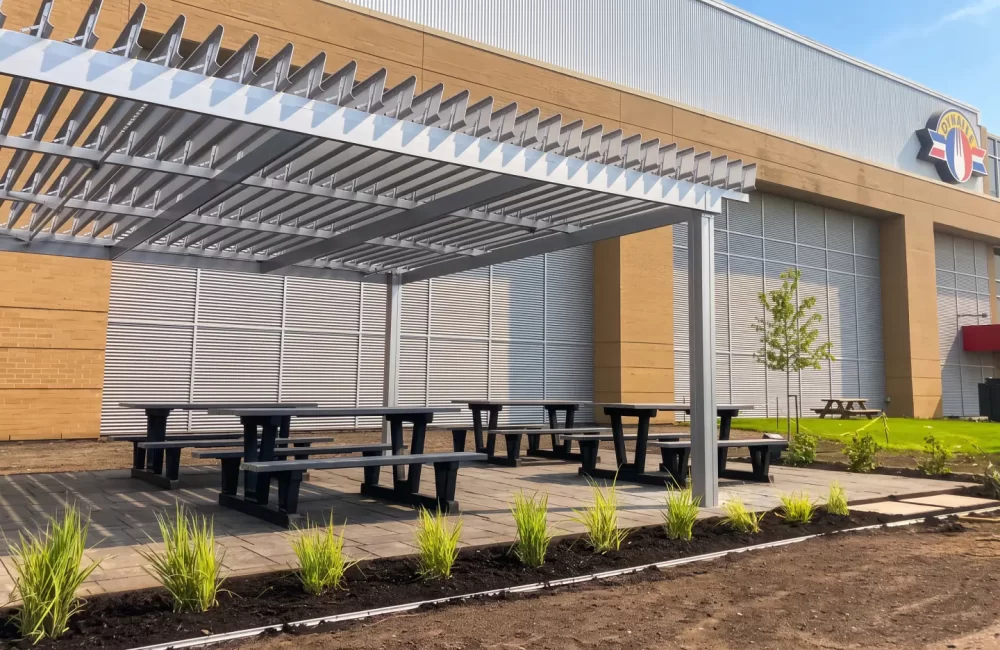 Olymel — pergola in Boucherville