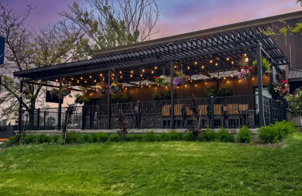One Eyed Jack Restaurant and Bar — pergola in Kingston