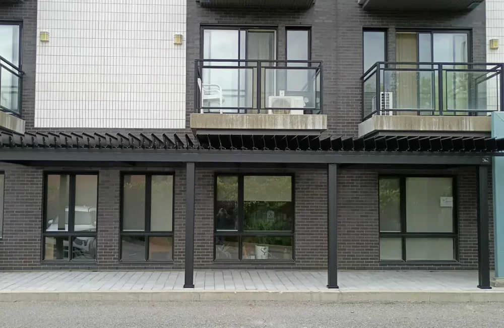 Résidence Bienvenue — pergola à Pierrefonds