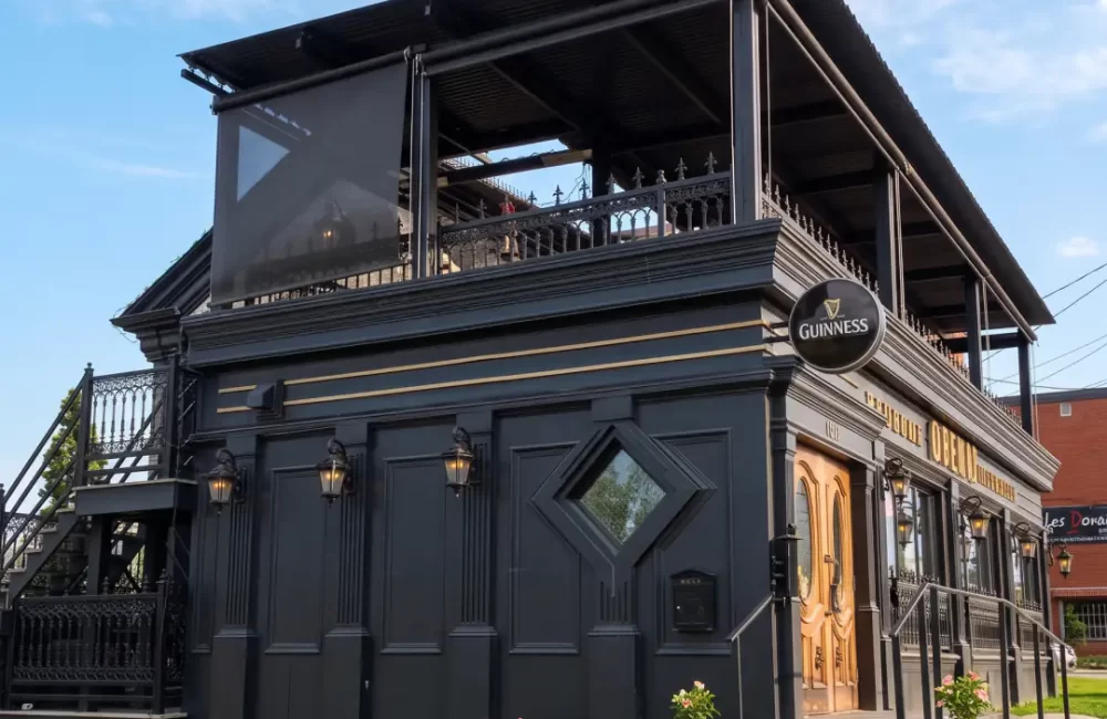 Restaurant Sanglier Doré — pergola à Sherbrooke