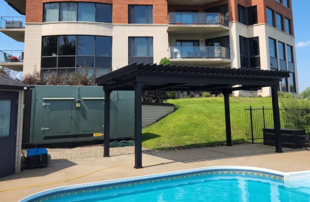 Les Tours du Château — pergola in Vaudreuil