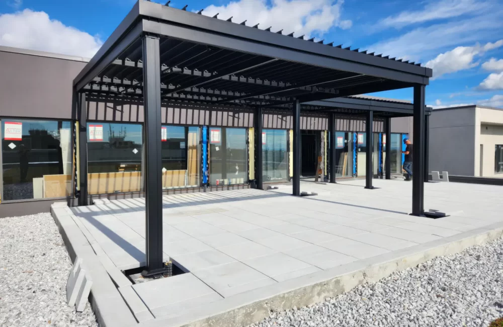 Urban West — pergola à Pointe-Claire