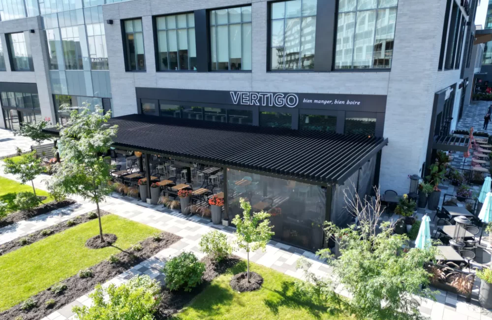 Restaurant Vertigo Brossard — pergola à Brossard